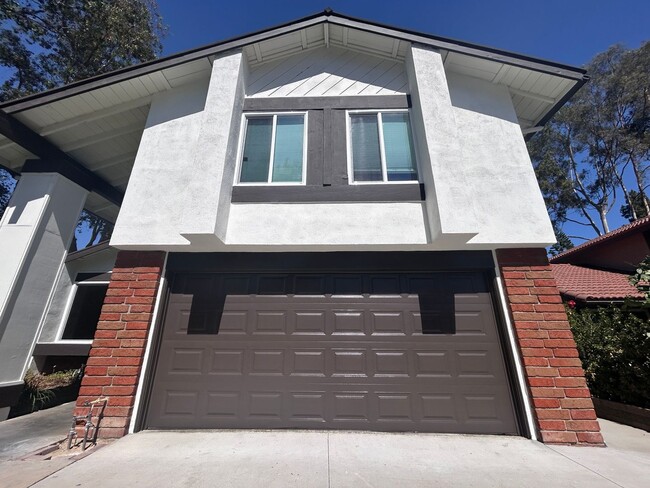 2700 Aubrey Pl in Fullerton, CA - Building Photo - Building Photo