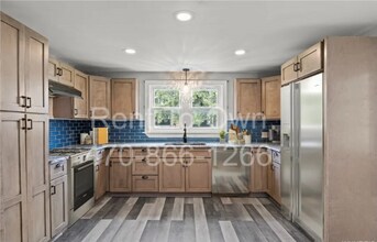386 Elmwood Ave in North Tonawanda, NY - Building Photo - Building Photo