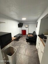 2415 Montana Ave in El Paso, TX - Building Photo - Building Photo