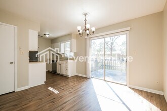 8929 Ashwood Dr in Riverdale, GA - Building Photo - Building Photo