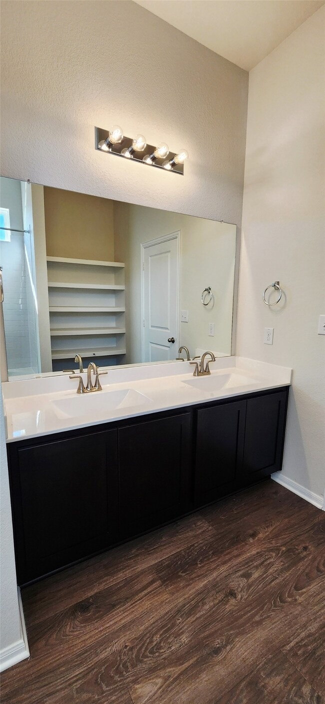 property at 406 Magnolia Ln