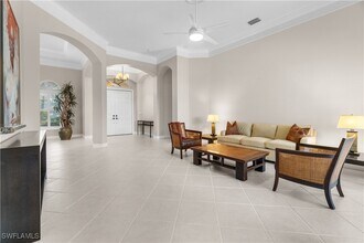 1478 Serenity Cir in Naples, FL - Foto de edificio - Building Photo