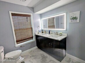 110 Biscayne Ct in Princeton Junction, NJ - Building Photo - Building Photo