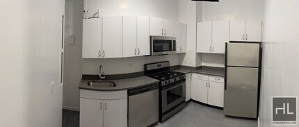 WEST 58 STREET in New York, NY - Building Photo - Building Photo