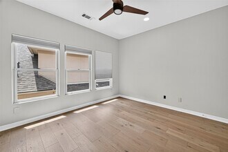 2731 Stuart Manor in Houston, TX - Building Photo - Building Photo