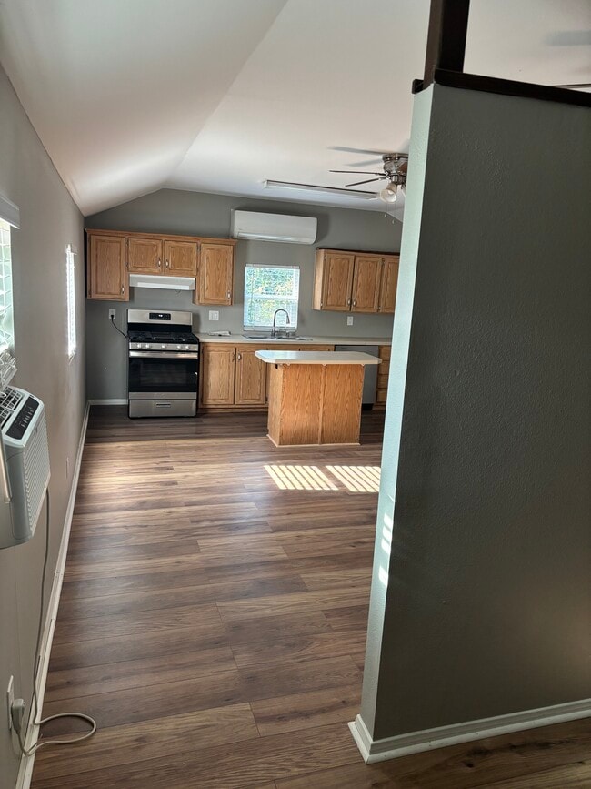 1042 5th St in Calimesa, CA - Building Photo - Building Photo