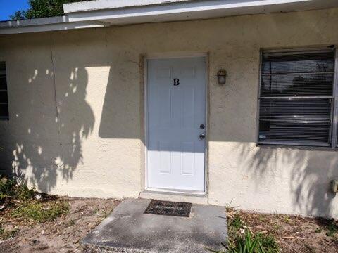 908 Mccray Ct in Fort Pierce, FL - Building Photo - Building Photo