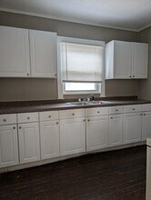 1705 Burlingame Ave SW in Wyoming, MI - Building Photo - Building Photo