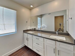 7475 S Via Bombachas in Tucson, AZ - Building Photo - Building Photo