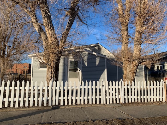 204 E J St in Casper, WY - Building Photo