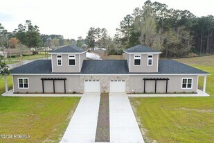24 Crew Ct in Whiteville, NC - Building Photo
