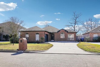 17611 W Fawn River Cir in Spring, TX - Building Photo - Building Photo