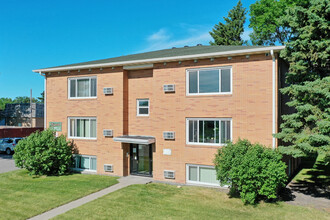 Picasso Square in Moorhead, MN - Foto de edificio - Building Photo