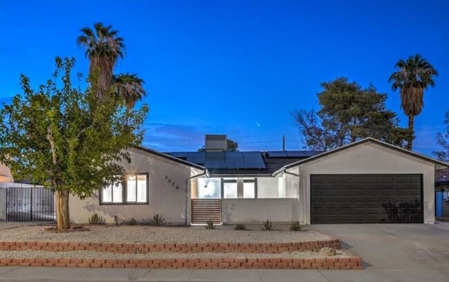 3676 N Braewood Ave in Las Vegas, NV - Building Photo - Building Photo