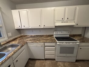 201 Southway Garden Rd in Royal Pines, NC - Building Photo - Building Photo