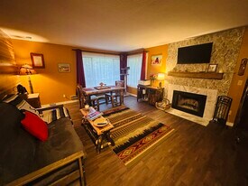 17722 North Park Pl N in Shoreline, WA - Building Photo