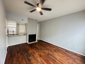 8731 Village of Fondren in Houston, TX - Building Photo - Building Photo