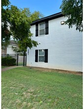 1231 Wood Ave in Waco, TX - Foto de edificio - Building Photo