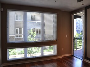5501 DeMarcus Blvd in Dublin, CA - Building Photo - Building Photo