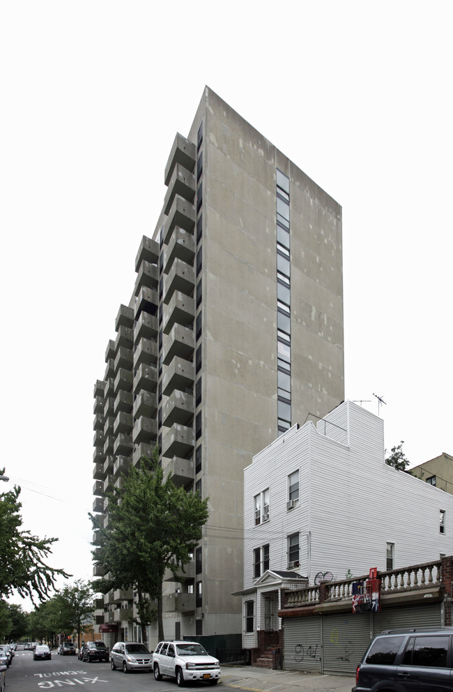 Clinton Towers in Bronx, NY - Building Photo - Building Photo