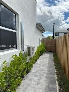 834 SE 26th Rd in Homestead, FL - Building Photo - Building Photo