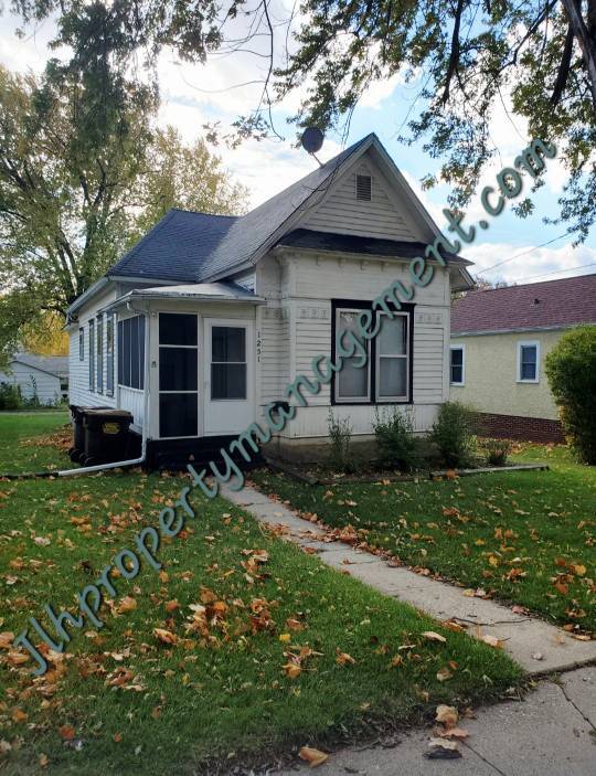 property at 1251 W Harrison St