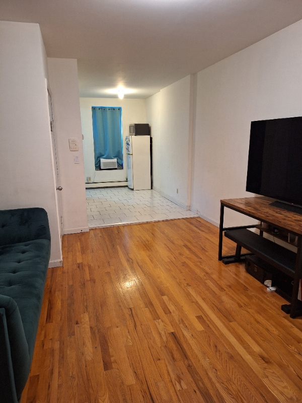 property at E. E 115th St