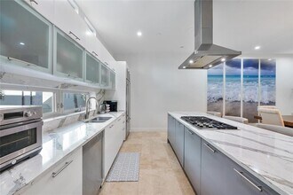 3266 NE 15th St in Pompano Beach, FL - Foto de edificio - Building Photo