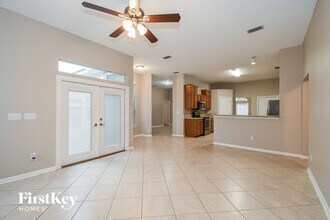 14049 Red Rock Lake Dr in Jacksonville, FL - Building Photo - Building Photo