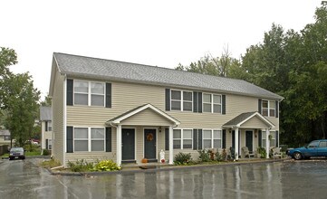 Marvin Drive Townhomes in Troy, MO - Foto de edificio - Building Photo