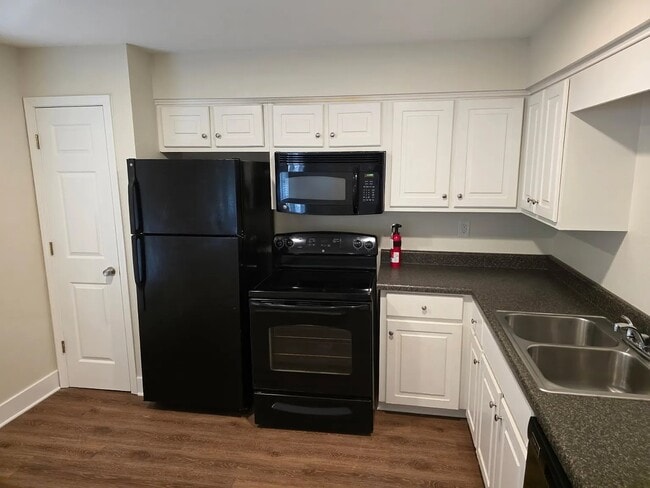 property at 806 Park Lane