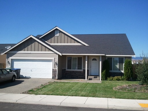 property at 101 Courtney Ct