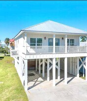 5601 Bayou St John Ave in Orange Beach, AL - Building Photo