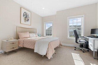 4 Aspen Dr in Cedar Grove, NJ - Building Photo - Building Photo