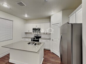 1221 Redbud Dr in Park City, UT - Building Photo - Building Photo