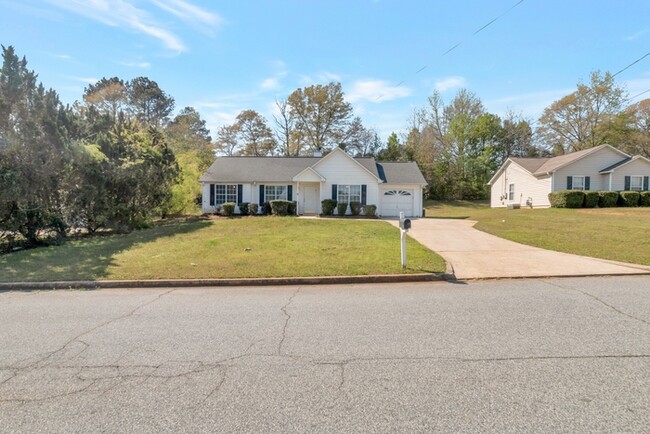 6153 Lauren Ln in Rex, GA - Building Photo - Building Photo