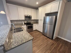 532 Idlewood Park Dr in West Columbia, SC - Building Photo - Building Photo