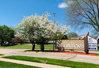 St. Andrews Apartments in Cedar Rapids, IA - Foto de edificio - Building Photo