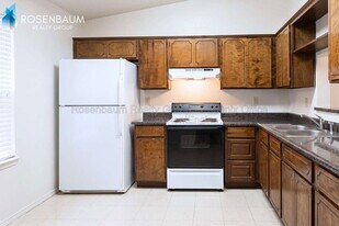 4837 E Caballero Cir, Unit 3 in Mesa, AZ - Building Photo