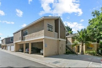 218 Pineview in Irvine, CA - Building Photo - Building Photo