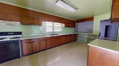 4601 Maplewood Dr in Suffolk, VA - Building Photo - Building Photo