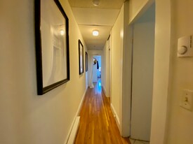 913 Boylston St, Unit 6 in Boston, MA - Building Photo