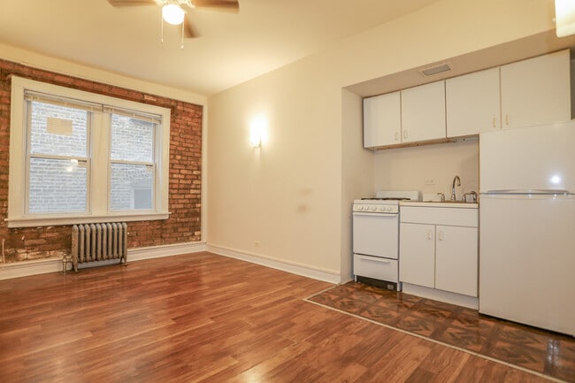 6916 N Lakewood Ave in Chicago, IL - Building Photo - Building Photo