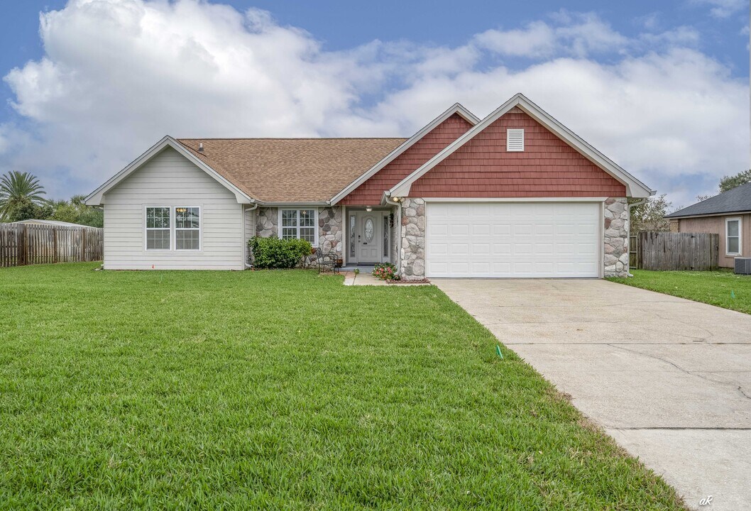 305 S Star Ave in Panama City, FL - Building Photo