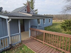 3745 Frankfort-Ford Rd in Wilmore, KY - Building Photo