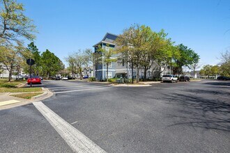 The Savoy at Southwood in Tallahassee, FL - Foto de edificio - Building Photo