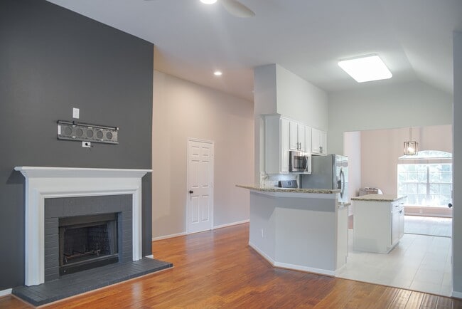 property at 91 N Willow Point Cir