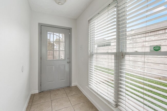 16211 Olive Glen Dr