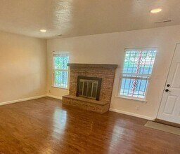 12809 Hayley Ct NE in Albuquerque, NM - Building Photo - Building Photo