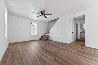 804 Illinois Ave in Nutter Fort, WV - Building Photo - Building Photo